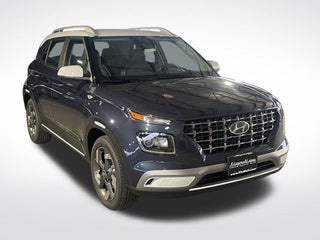 2026 Hyundai VENUE SEL W/Two-Tone Roof