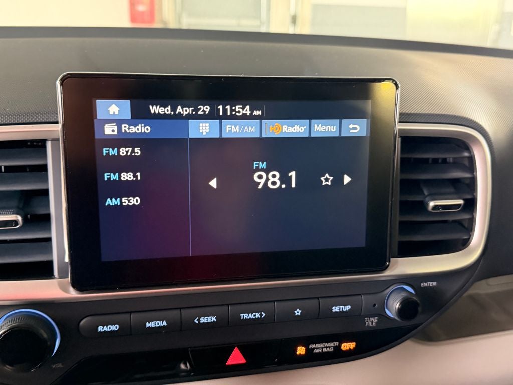 2026 Hyundai VENUE SEL W/Two-Tone Roof