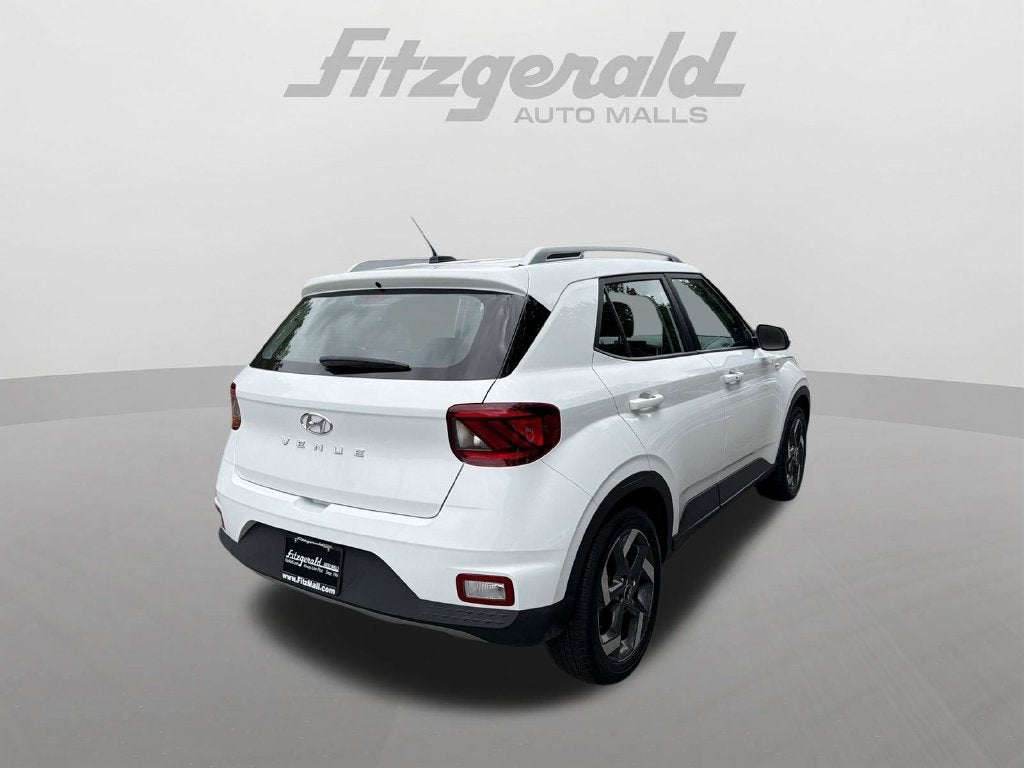 2025 Hyundai VENUE SEL