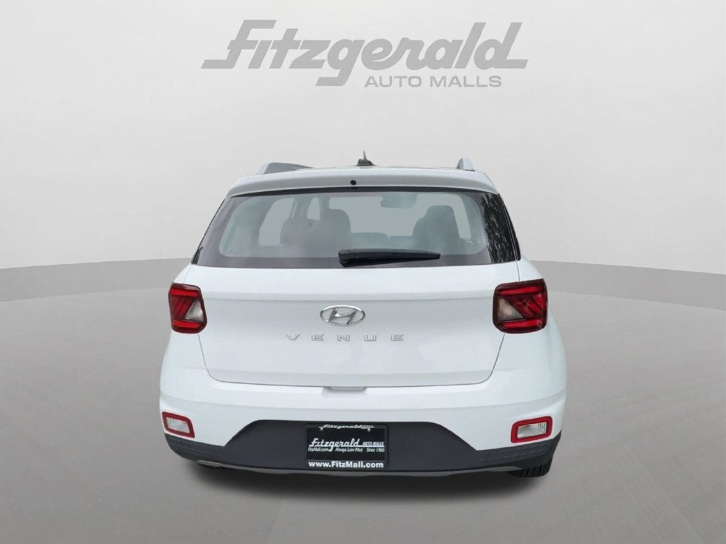 2025 Hyundai VENUE SEL