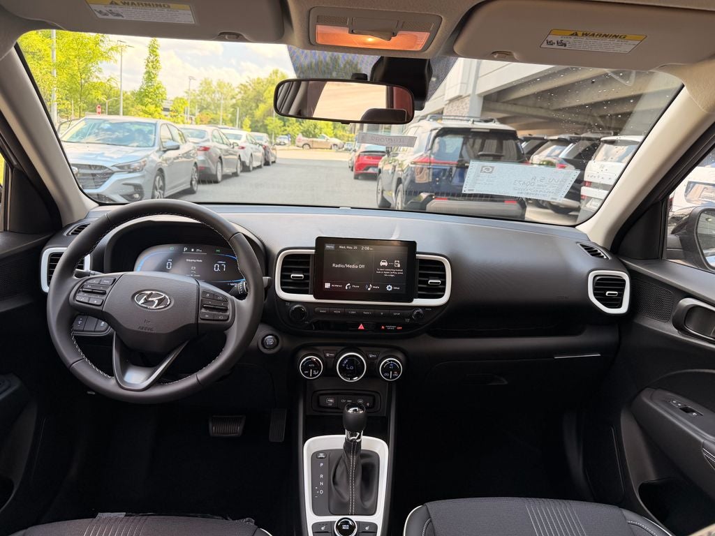 2026 Hyundai VENUE SEL W/Two-Tone Roof