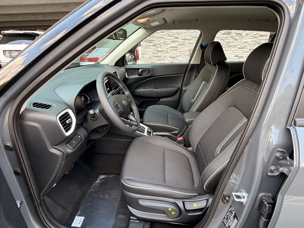 2026 Hyundai VENUE SEL W/Two-Tone Roof