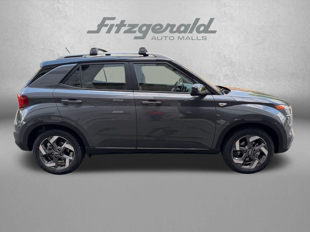 2026 Hyundai VENUE SEL W/Two-Tone Roof