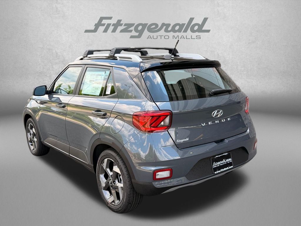 2026 Hyundai VENUE SEL W/Two-Tone Roof