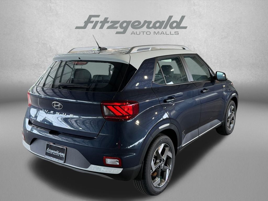 2026 Hyundai VENUE SEL W/Two-Tone Roof