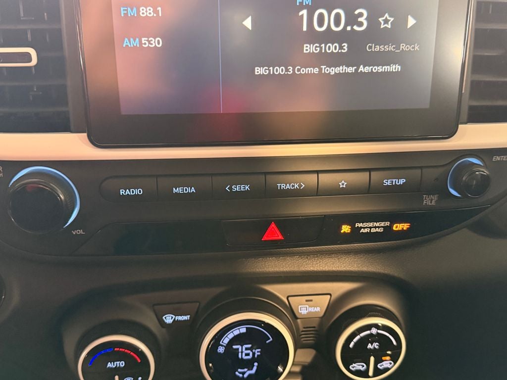 2026 Hyundai VENUE SEL W/Two-Tone Roof