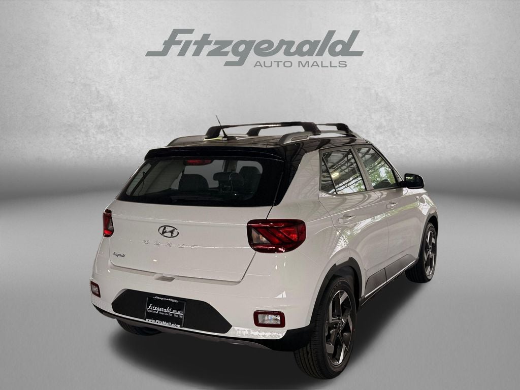 2026 Hyundai VENUE SEL W/Two-Tone Roof