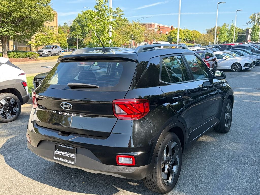 2025 Hyundai VENUE SEL