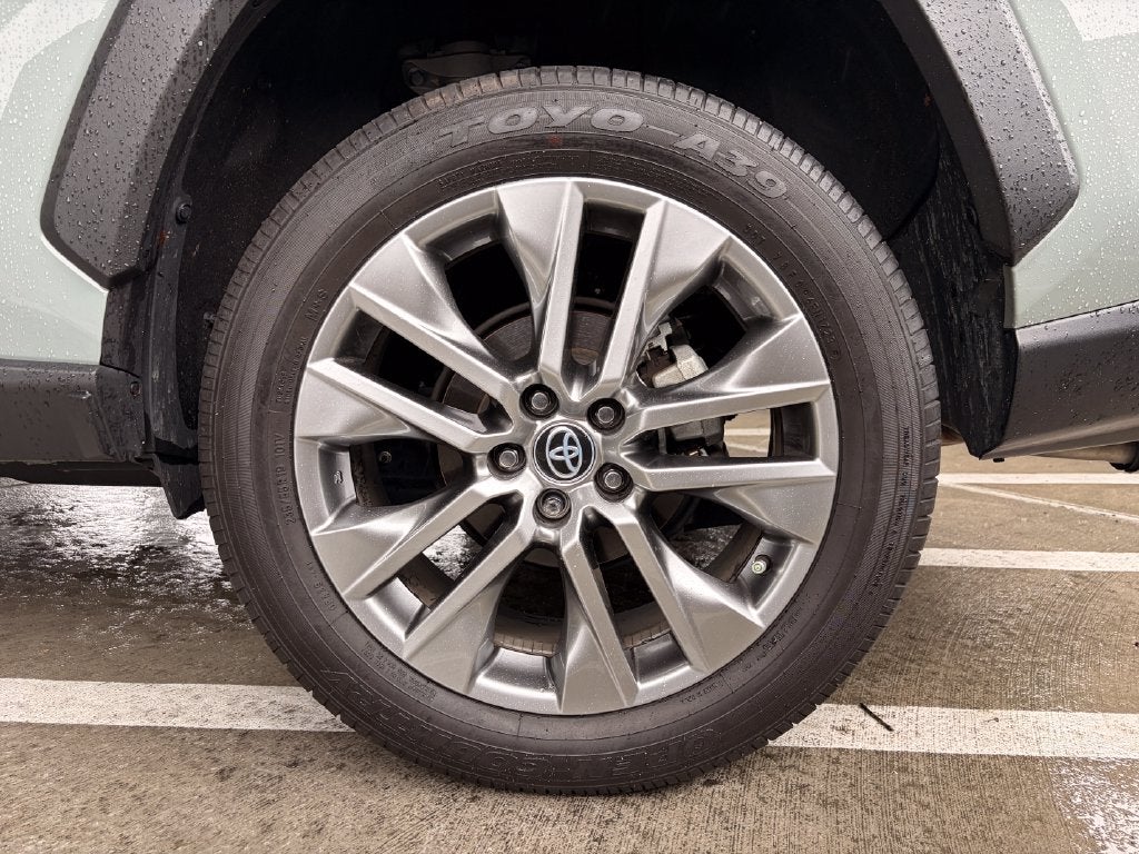 2023 Toyota RAV4 XLE Premium