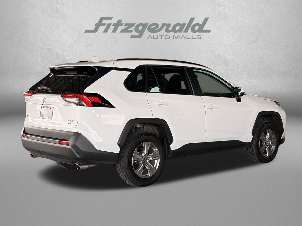 2025 Toyota RAV4 XLE