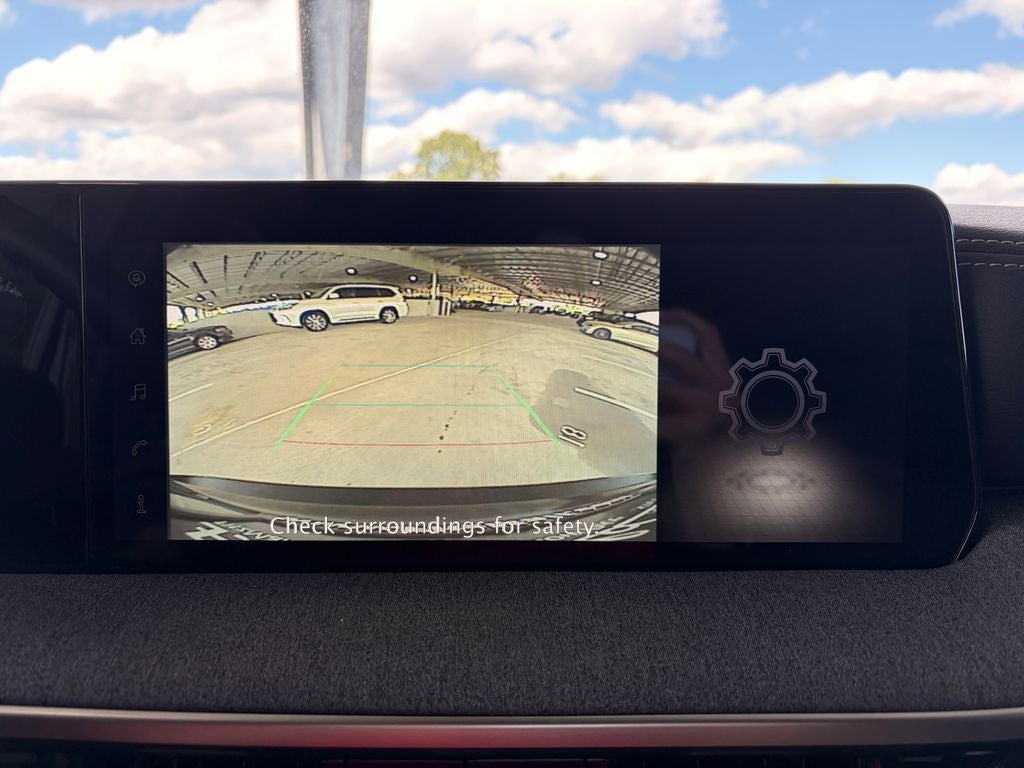 2025 Nissan Kicks MPV SV