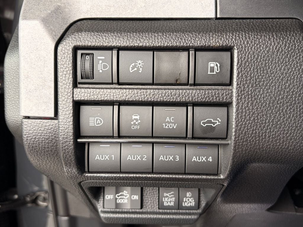 2025 Toyota Tacoma i-FORCE MAX Trailhunter