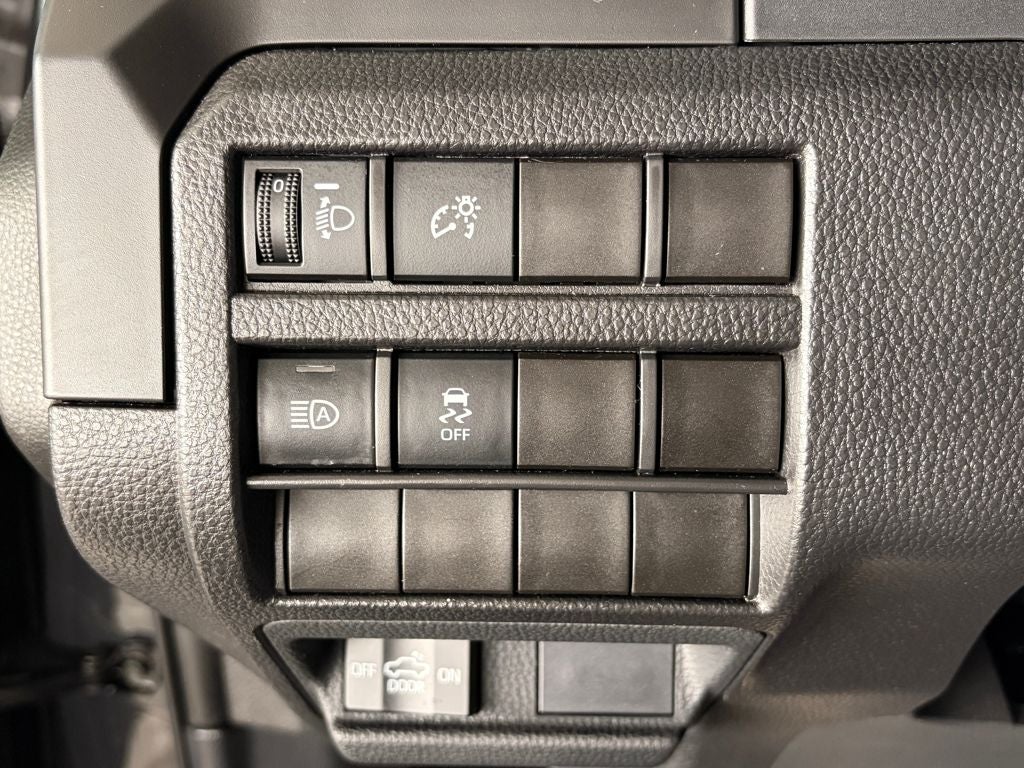 2025 Toyota TACOMA SR SR