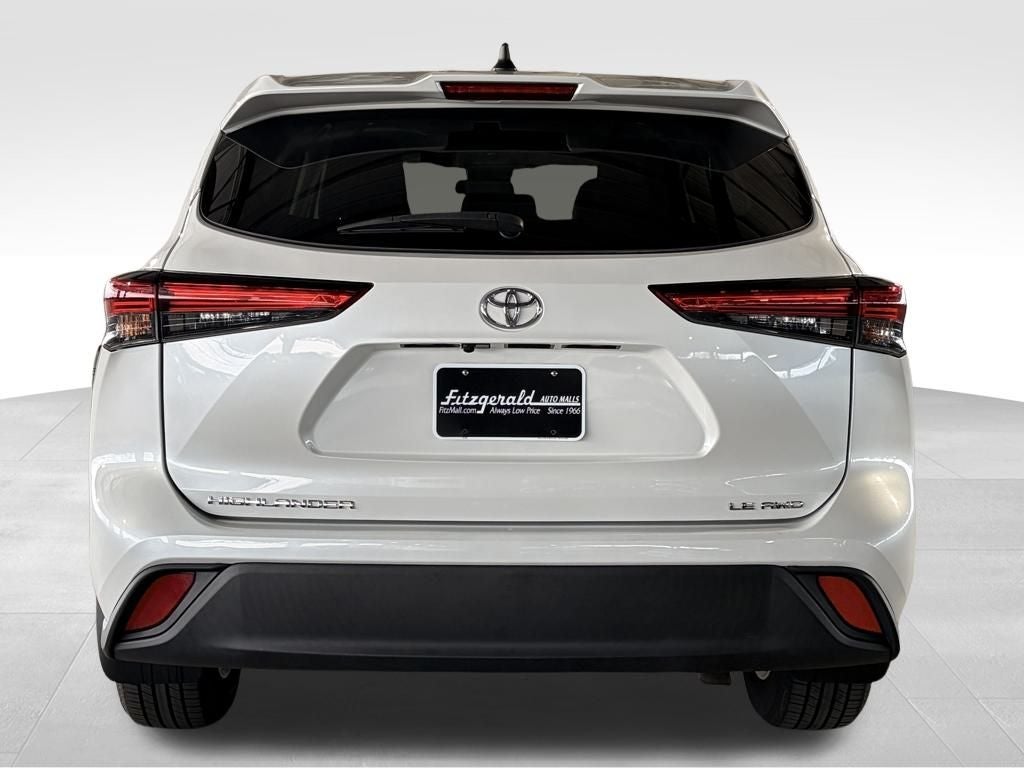 2022 Toyota HIGHLANDER LE