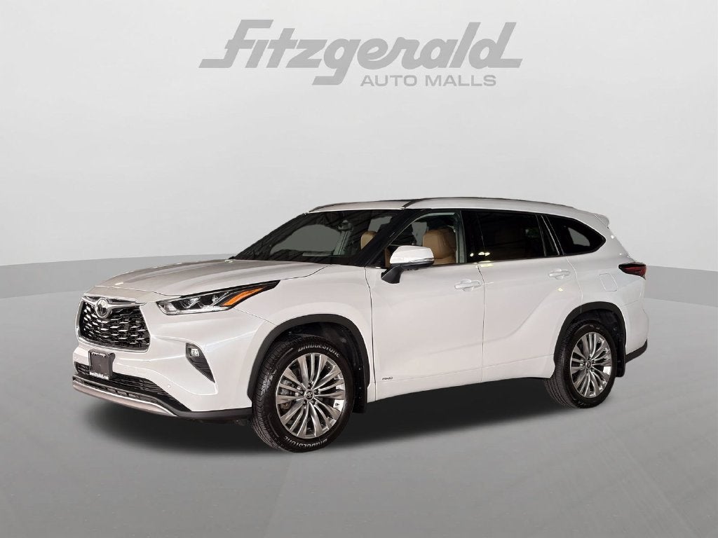 2025 Toyota Highlander Hybrid Platinum