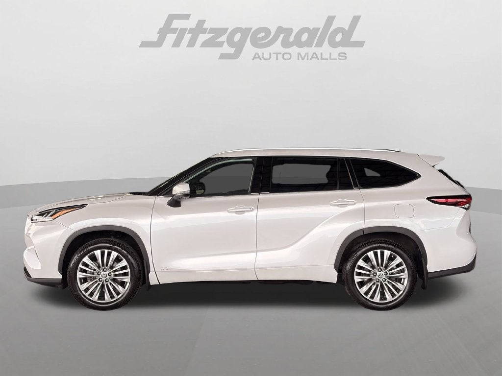 2025 Toyota Highlander Hybrid Platinum