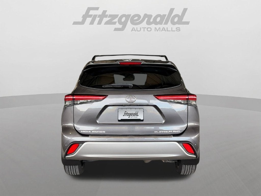 2022 Toyota Highlander Platinum