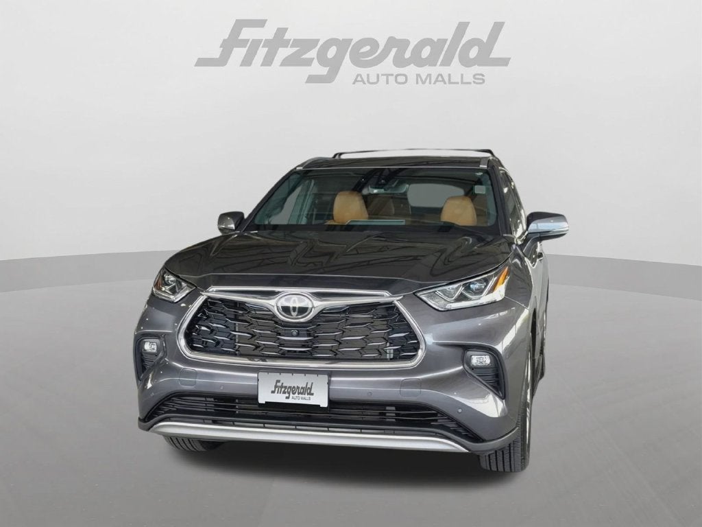 2022 Toyota Highlander Platinum