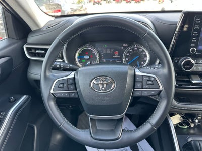 2022 Toyota HIGHLANDER HYBRD XLE