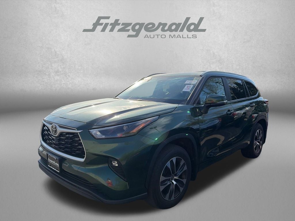 2025 Toyota HIGHLANDER XLE