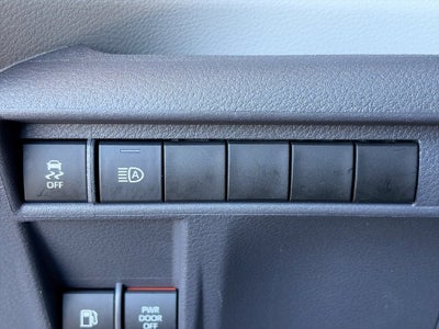 2022 Toyota Sienna LE 8 Passenger