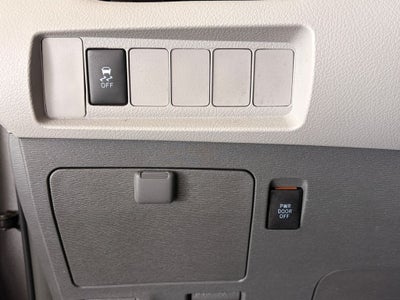 2017 Toyota SIENNA LE 3.5L LE 8 Passenger