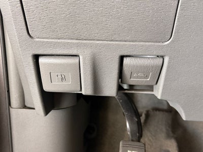 2017 Toyota SIENNA LE 3.5L LE 8 Passenger