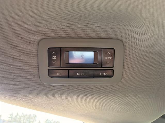 2017 Toyota SIENNA LE 3.5L LE 8 Passenger