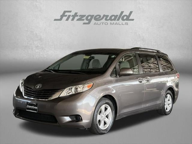 2017 Toyota SIENNA LE 3.5L LE 8 Passenger