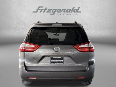 2017 Toyota SIENNA LE 3.5L LE 8 Passenger