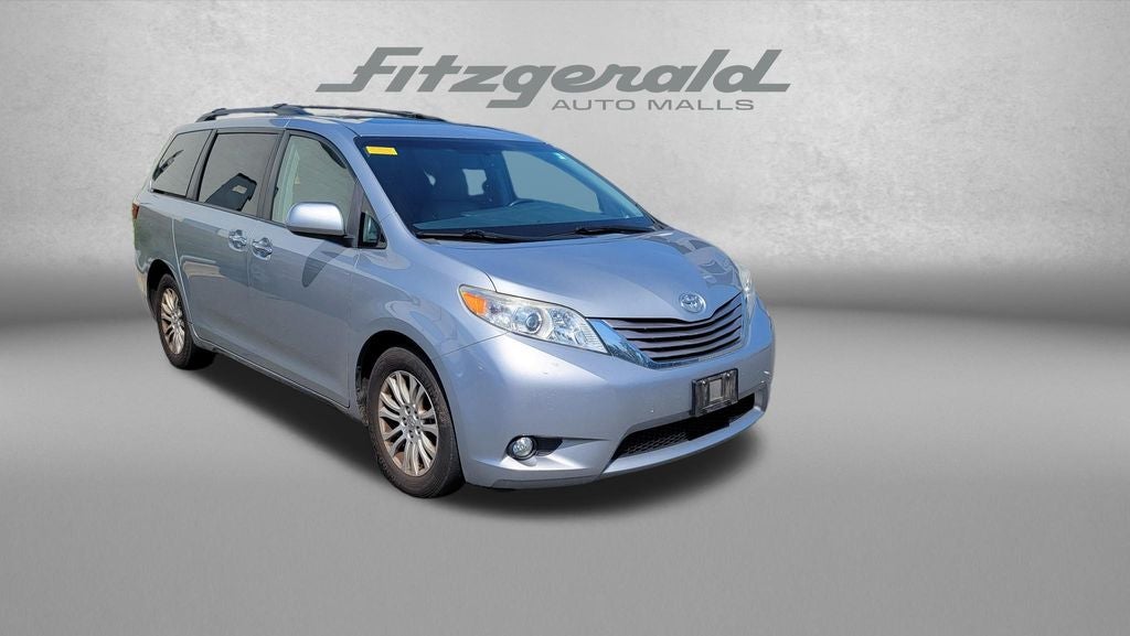 2015 Toyota SIENNA XLE 3.5L XLE 8 Passenger