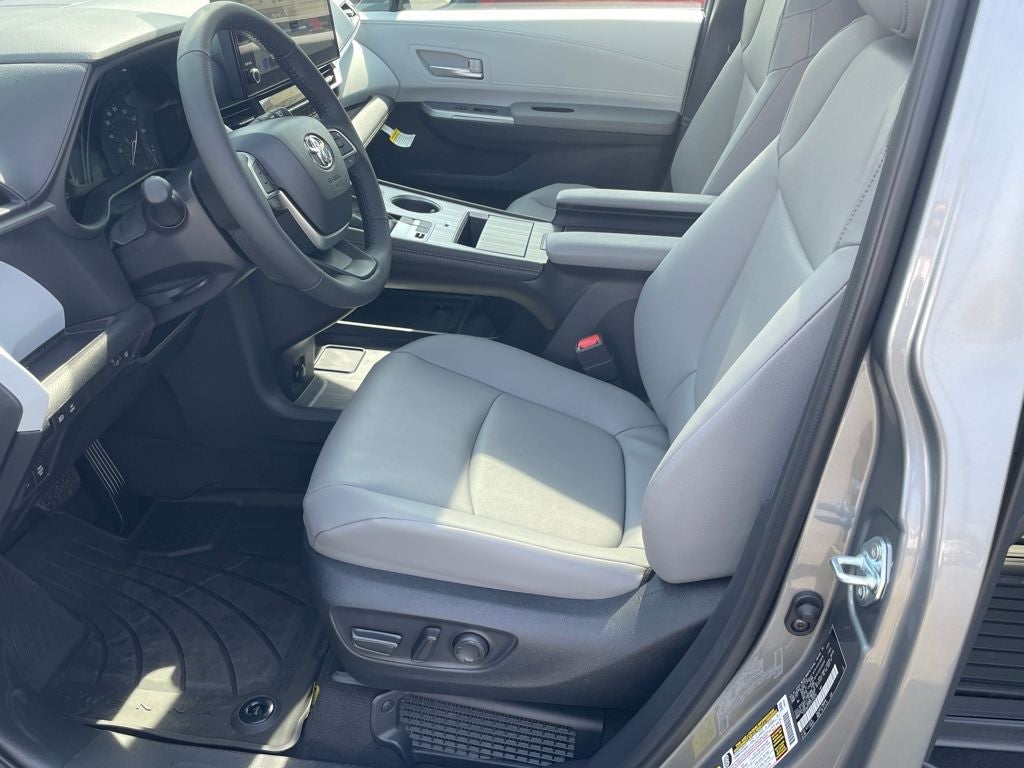 2026 Toyota Sienna XLE 7 Passenger