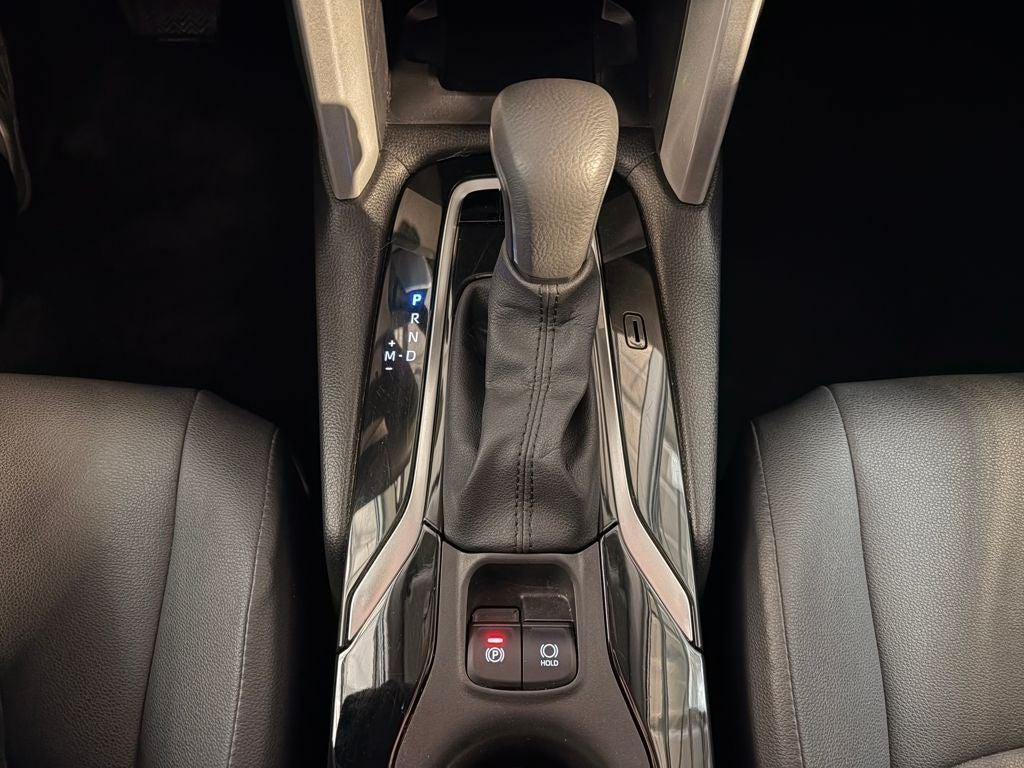 2025 Toyota Corolla Cross XLE