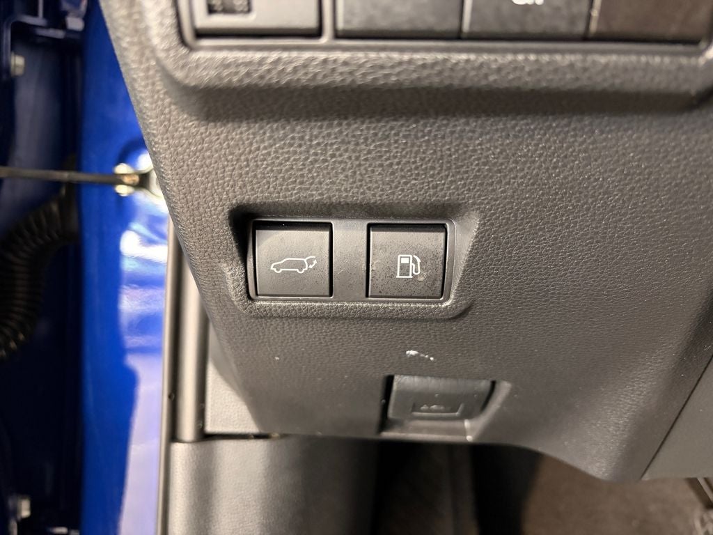 2023 Toyota Corolla Cross Hybrid XSE