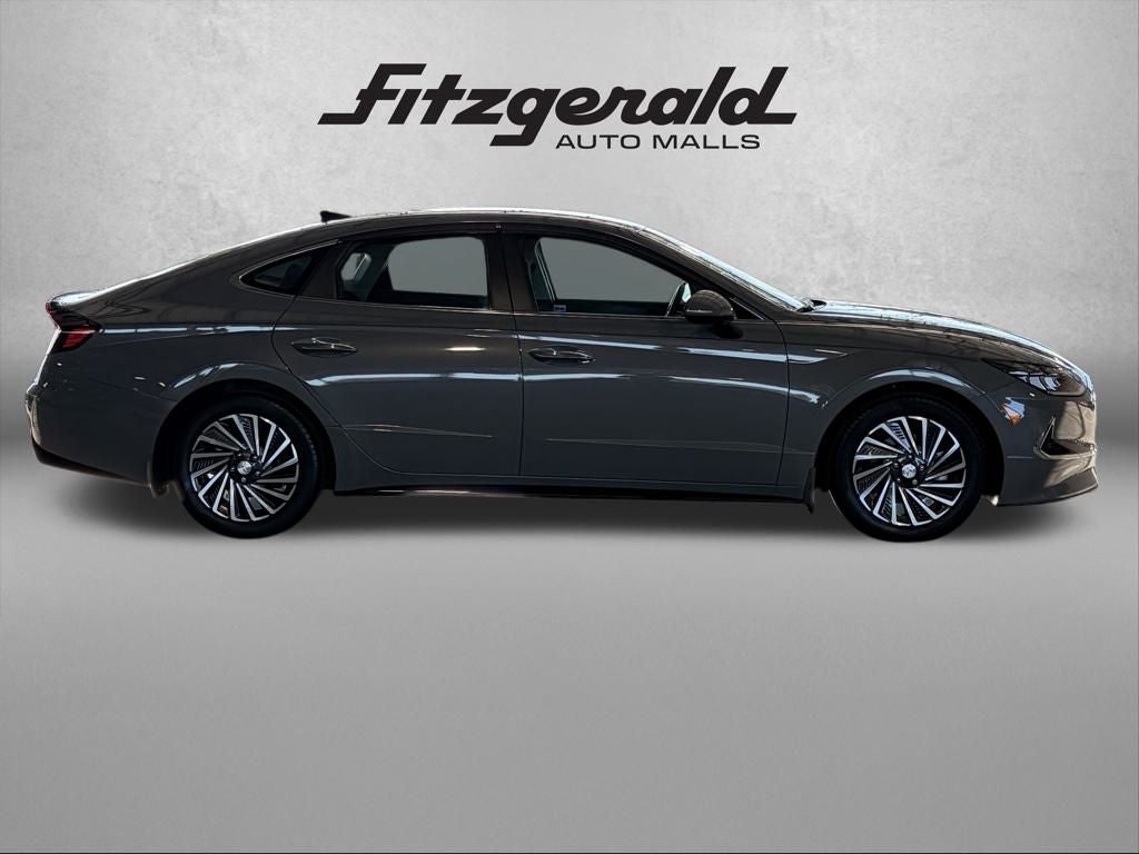 2022 Hyundai SONATA SEL