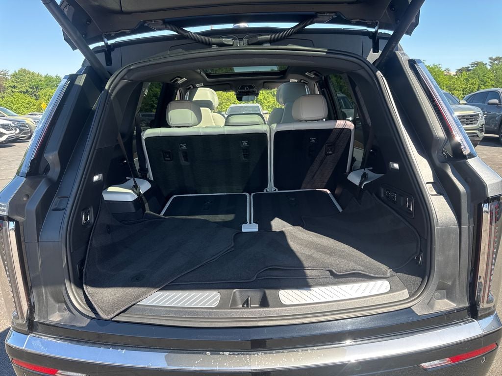2026 Cadillac VISTIQ Luxury