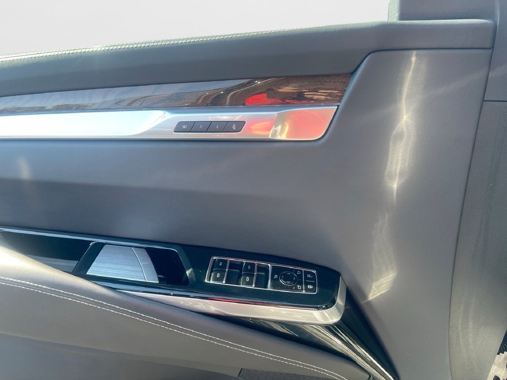 2025 Cadillac Escalade Sport Platinum
