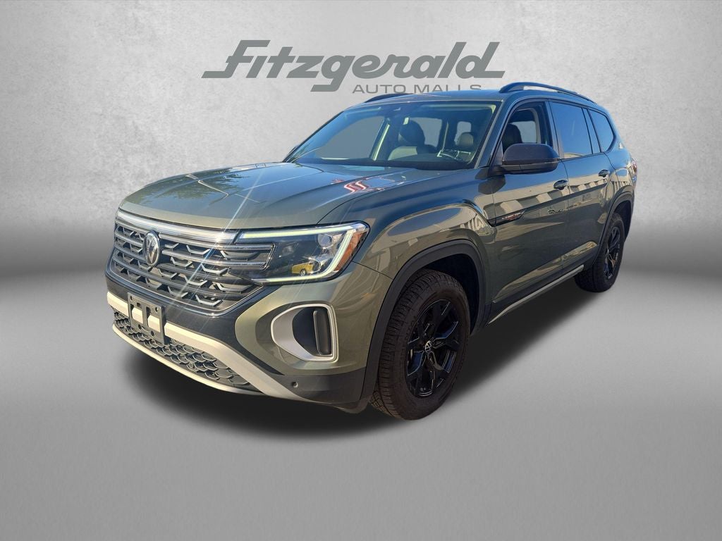 2024 Volkswagen Atlas 2.0T Peak Edition SE w/Technology