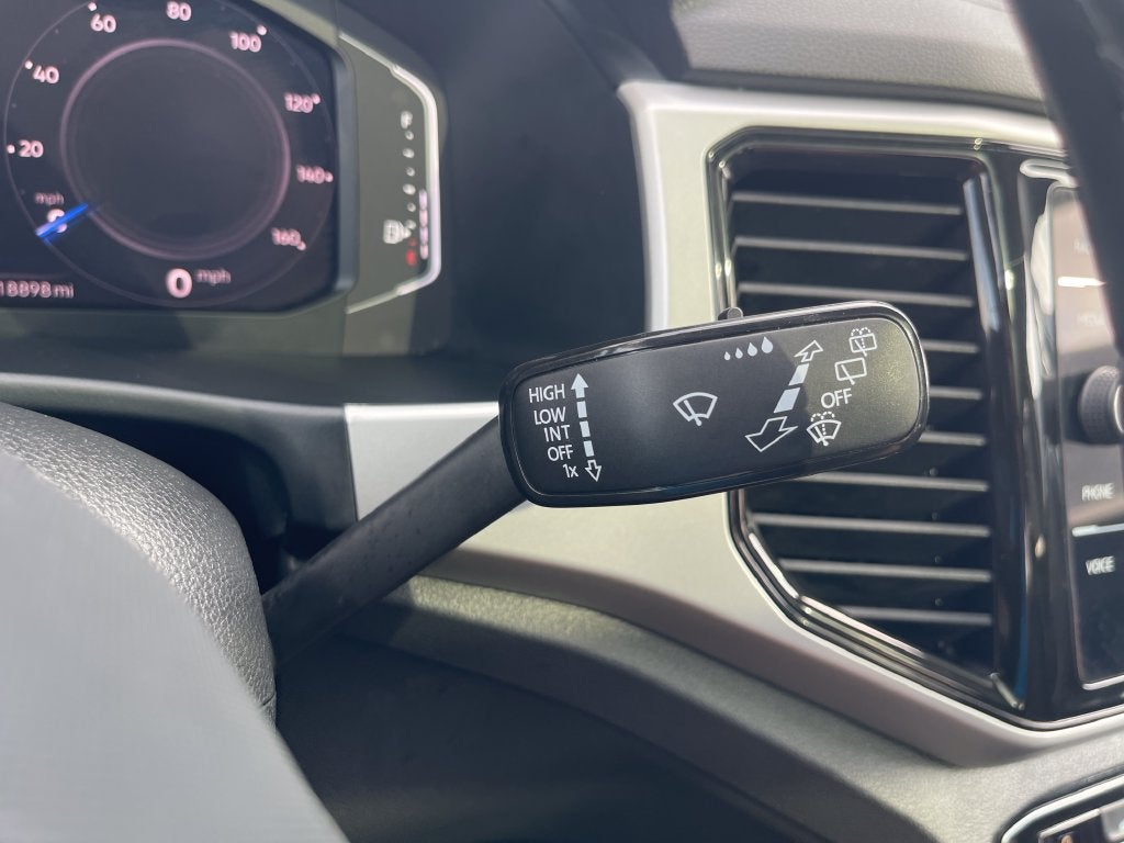 2023 Volkswagen Atlas 3.6L V6 SEL Premium R-Line