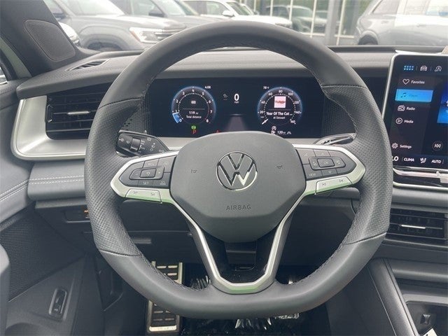 2025 Volkswagen Tiguan 2.0T SE R-Line Black