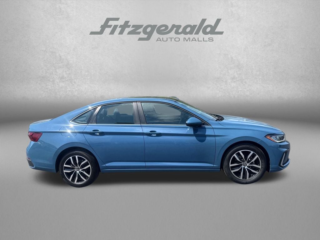 2025 Volkswagen Jetta 1.5T SE