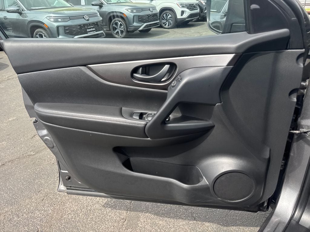 2022 Nissan Rogue Sport S