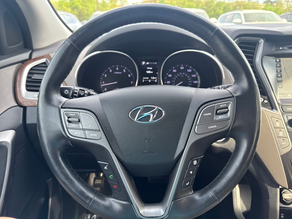 2017 Hyundai SANTA FE SE Ultimate