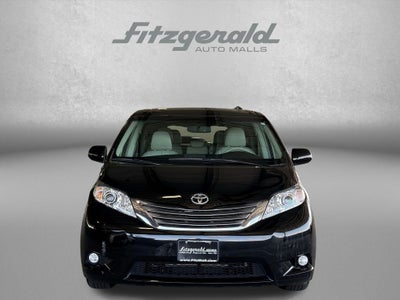 2013 Toyota Sienna XLE 8 Passenger