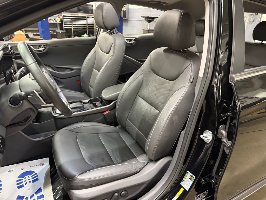 2020 Hyundai IONIQ ELECTRIC Limited