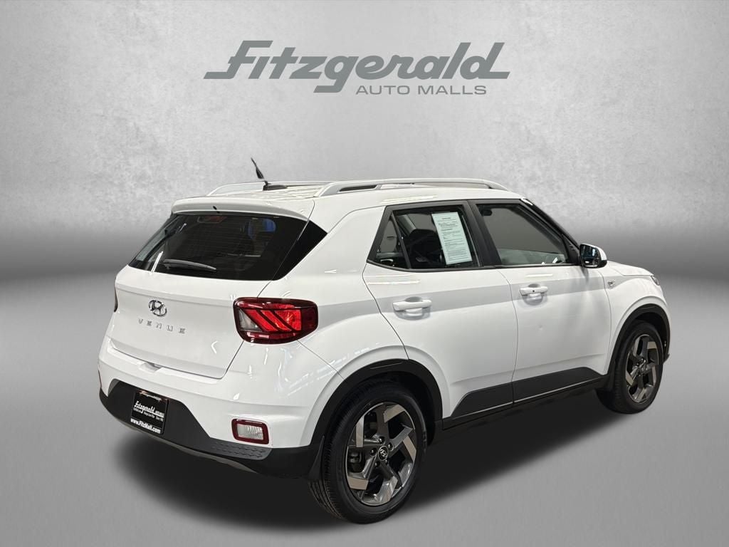 2024 Hyundai VENUE SEL