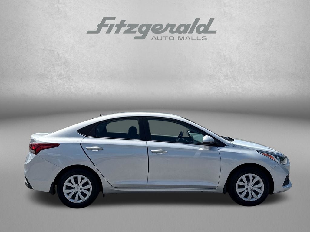2022 Hyundai ACCENT SE