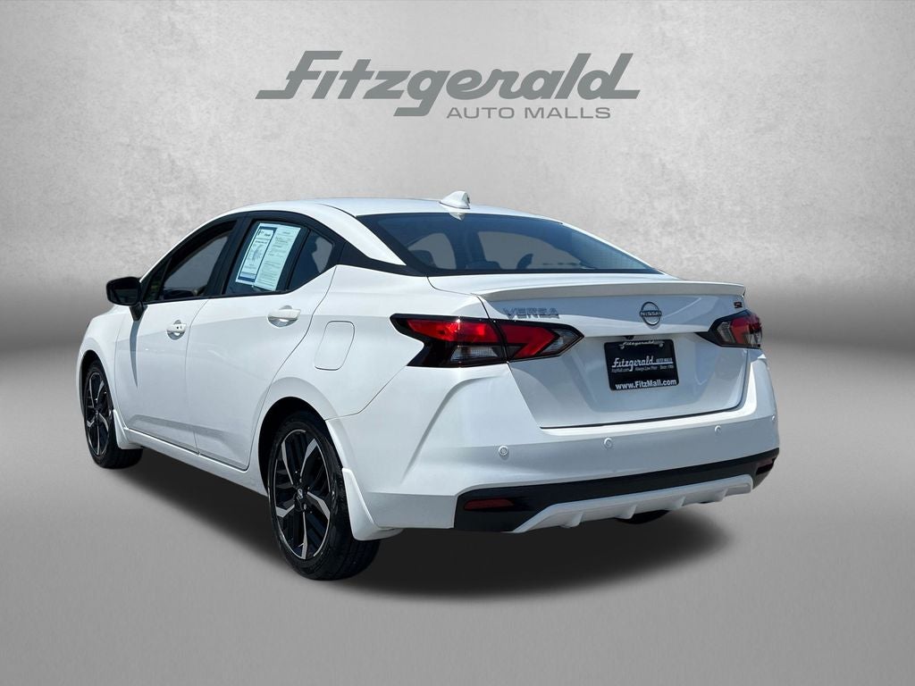 2025 Nissan Versa 1.6 SR