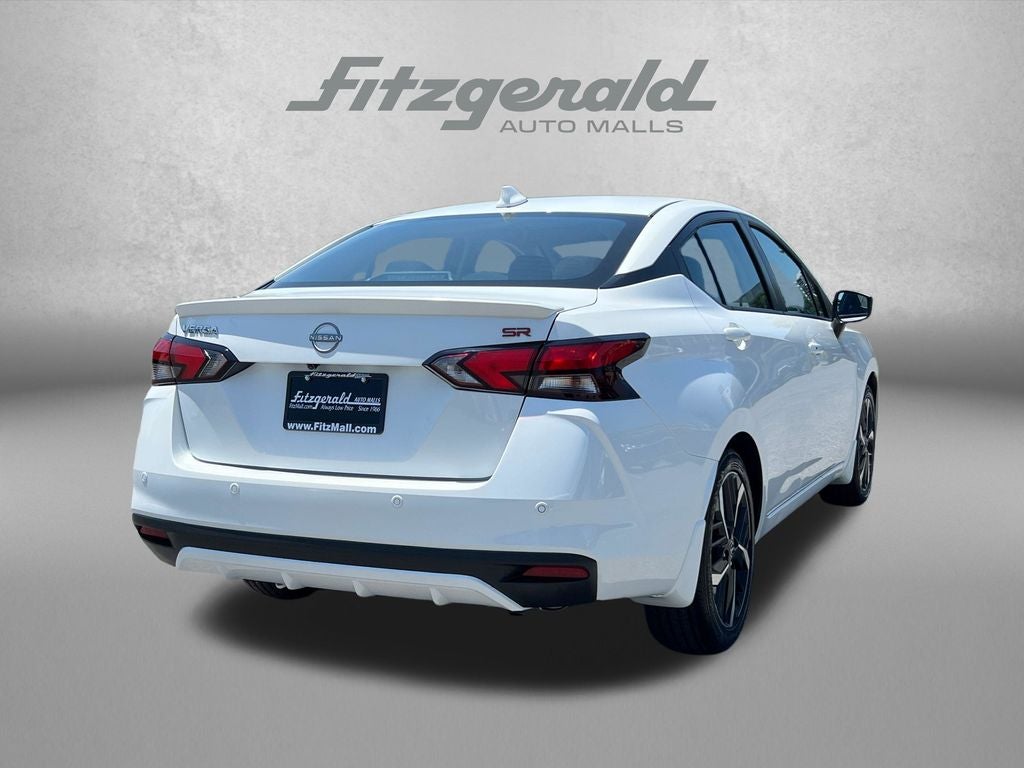 2025 Nissan Versa 1.6 SR