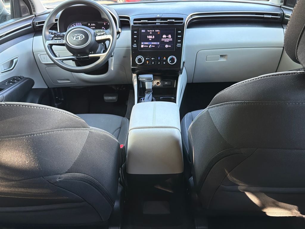 2023 Hyundai TUCSON SE